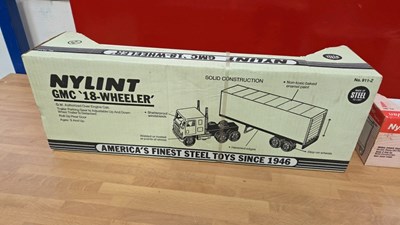 Lot 567 - MAC TOOLS MODEL VAN & TRUCK/ BOXED & UNUSED