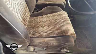 Lot 688 - 1971 MORRIS MINOR 1000