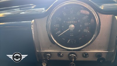 Lot 688 - 1971 MORRIS MINOR 1000