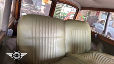 Lot 688 - 1971 MORRIS MINOR 1000