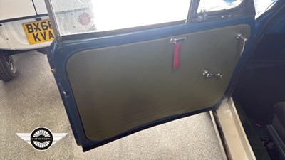 Lot 688 - 1971 MORRIS MINOR 1000