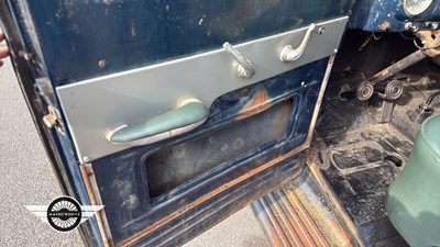 Lot 614 - 1952 FORD
