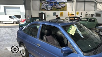 Lot 624 - 1998 FORD ESCORT GTI
