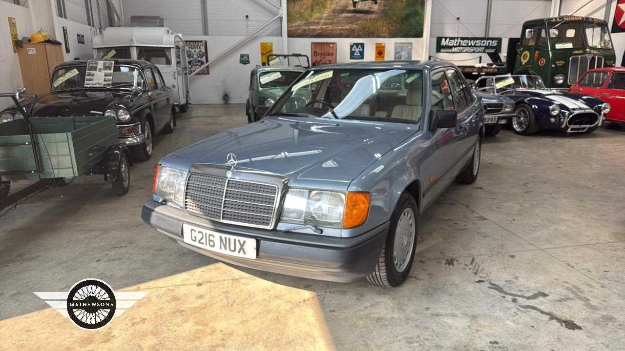Lot 418 - 1989 MERCEDES 260 E AUTO
