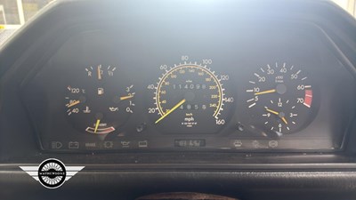 Lot 418 - 1989 MERCEDES 260 E AUTO