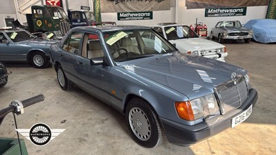Lot 418 - 1989 MERCEDES 260 E AUTO