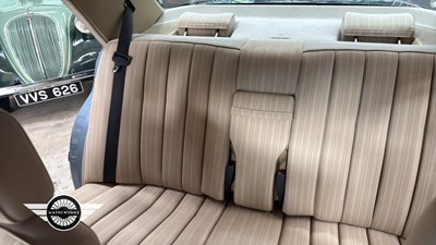 Lot 418 - 1989 MERCEDES 260 E AUTO