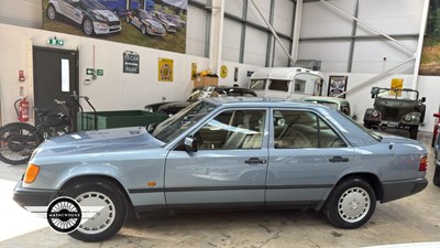 Lot 418 - 1989 MERCEDES 260 E AUTO