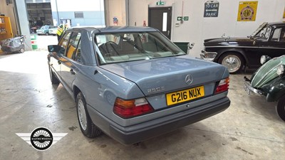 Lot 418 - 1989 MERCEDES 260 E AUTO