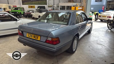 Lot 418 - 1989 MERCEDES 260 E AUTO