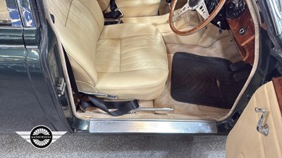 Lot 714 - 1961 JAGUAR MK II