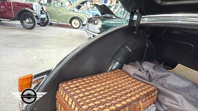 Lot 714 - 1961 JAGUAR MK II
