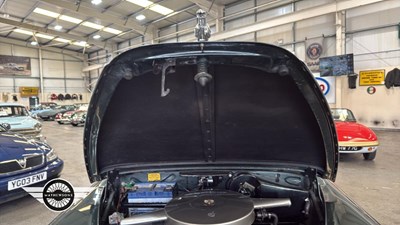 Lot 714 - 1961 JAGUAR MK II