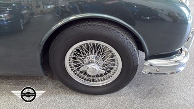 Lot 714 - 1961 JAGUAR MK II