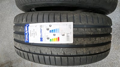 Lot 231 - SET OF 4 VELOCITY ALLOY WHEELS , TYRES & STUDS 22129 18 X 8 O J