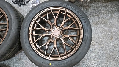 Lot 231 - SET OF 4 VELOCITY ALLOY WHEELS , TYRES & STUDS 22129 18 X 8 O J