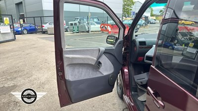 Lot 736 - 1999 MERCEDES V220 CDI AMBIENTE AUTO