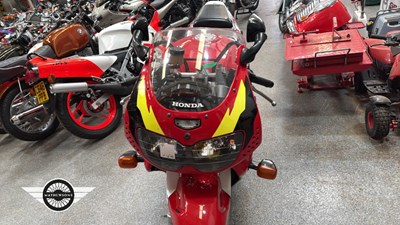 Lot 810 - 1996 HONDA