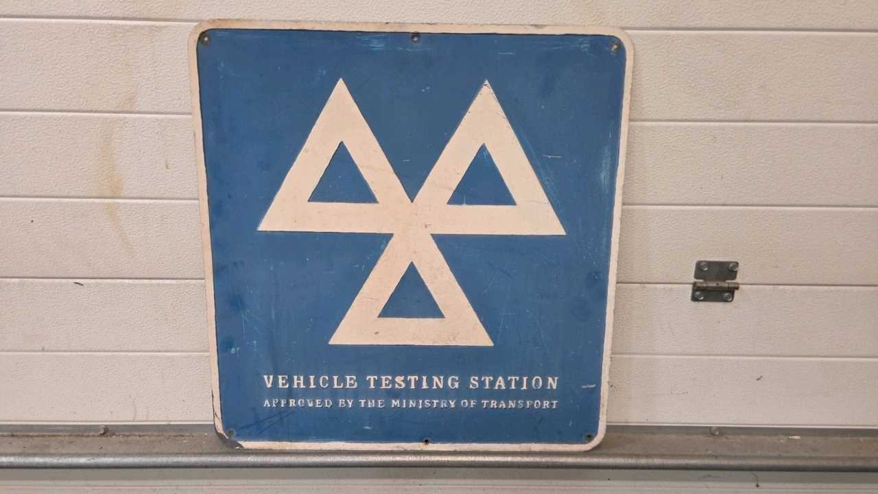 Lot 117 - M.O.T TESTING STATION ALUMINIUM SIGN 25" X 24"