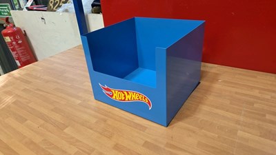 Lot 851 - METAL HOT WHEELS SHOP DISPLAY BOX