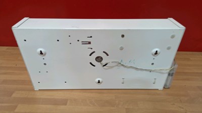 Lot 863 - BATTERY POWERED BMW LIGHT BOX