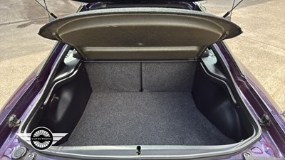 Lot 820 - 1997 FORD PROBE 16V