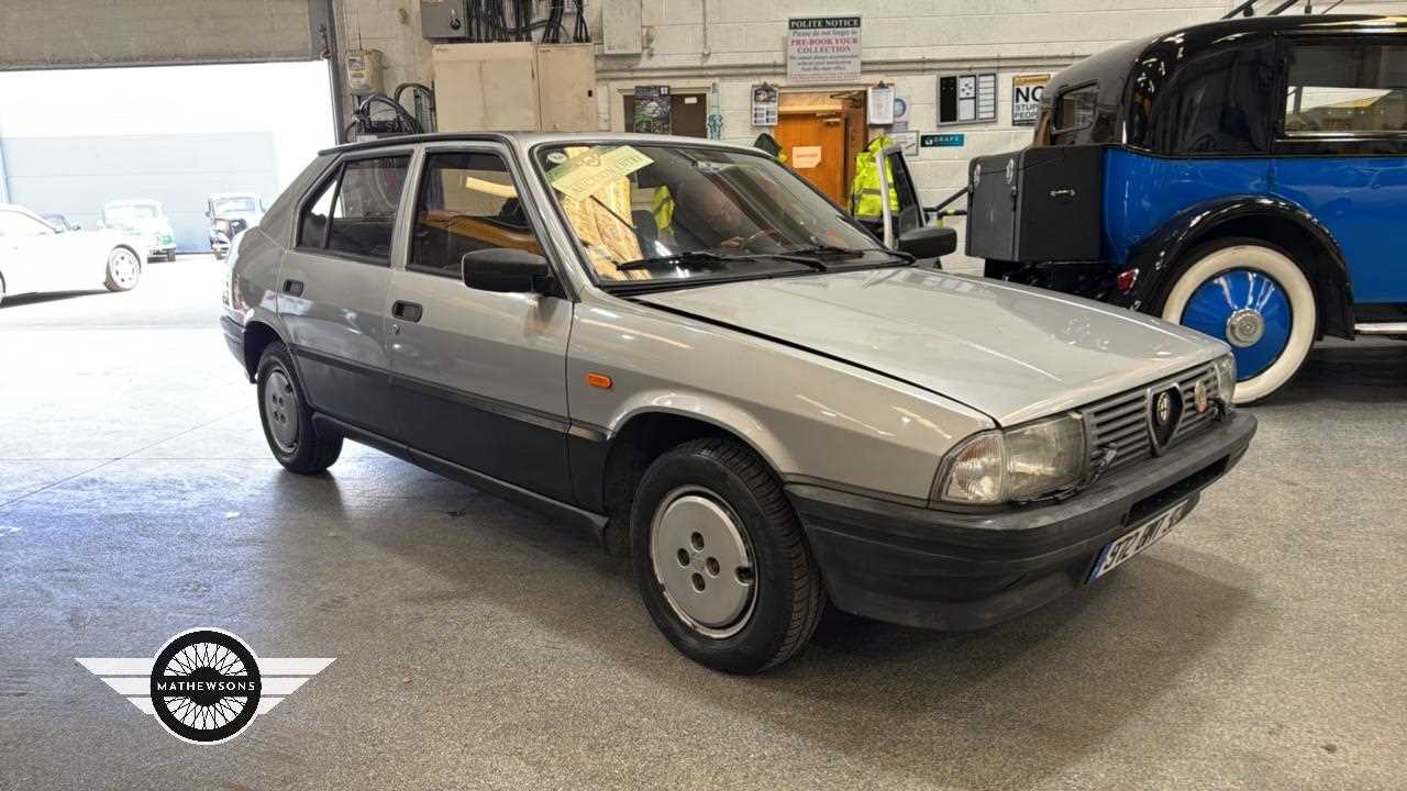 Lot 120 - 1984 ALFA ROMEO 33 CLOVERLEAF
