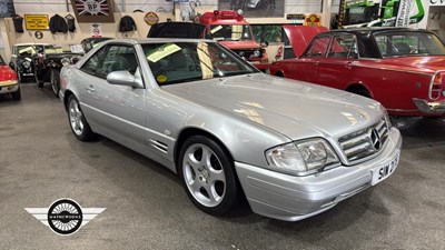 Lot 812 - 1999 MERCEDES