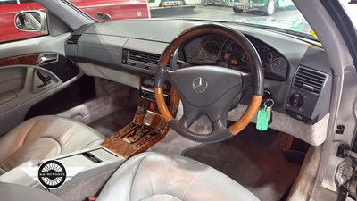 Lot 812 - 1999 MERCEDES