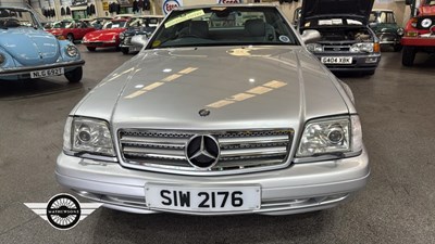 Lot 812 - 1999 MERCEDES