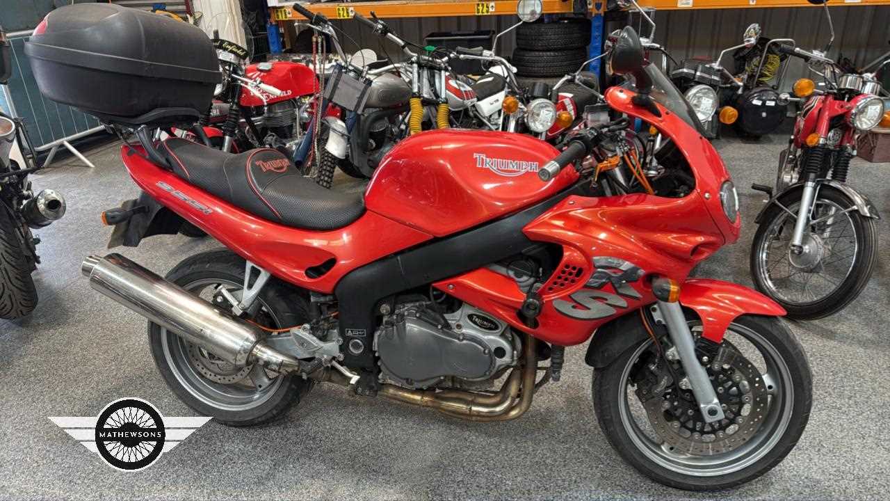 Lot 590 - 2001 TRIUMPH