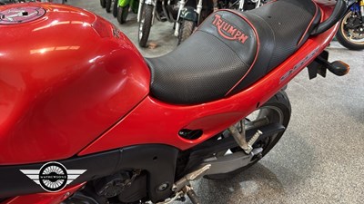 Lot 590 - 2001 TRIUMPH