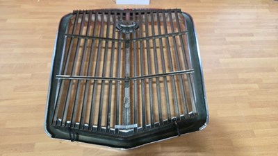 Lot 837 - 1961- 1968 WOLSELEY 6/110 RADIATOR GRILL