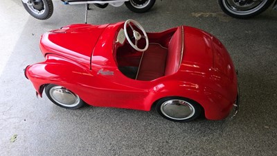 Lot 33 - 1958 AUSTIN J40 PEDAL CAR C/N 20345