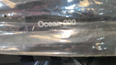 Lot 453 - THULE OCEAN 200 ROOF BOX GLOSS BLACK , NEW UNUSED CONDITION