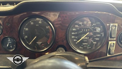 Lot 8 - 1971 TRIUMPH TR6