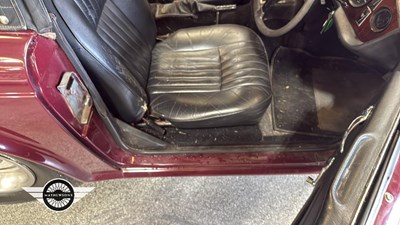 Lot 8 - 1971 TRIUMPH TR6
