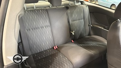 Lot 840 - 2002 FORD FOCUS ZETEC AUTO