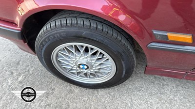 Lot 586 - 1991 BMW 320I SE AUTO