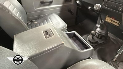 Lot 592 - 1995 LAND ROVER 90 DEFENDER TDI