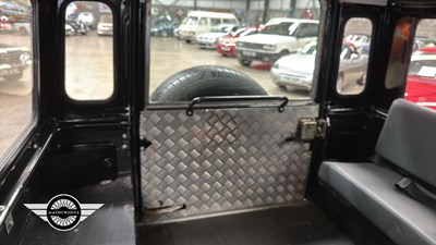 Lot 592 - 1995 LAND ROVER 90 DEFENDER TDI