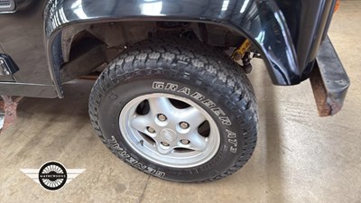 Lot 592 - 1995 LAND ROVER 90 DEFENDER TDI