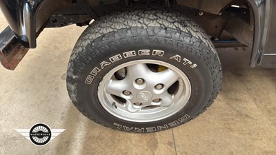Lot 592 - 1995 LAND ROVER 90 DEFENDER TDI