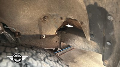 Lot 592 - 1995 LAND ROVER 90 DEFENDER TDI