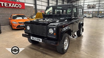 Lot 592 - 1995 LAND ROVER 90 DEFENDER TDI