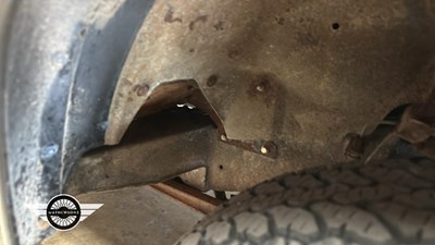 Lot 592 - 1995 LAND ROVER 90 DEFENDER TDI