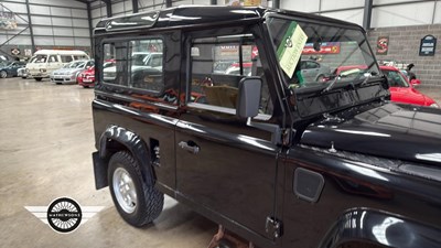 Lot 592 - 1995 LAND ROVER 90 DEFENDER TDI