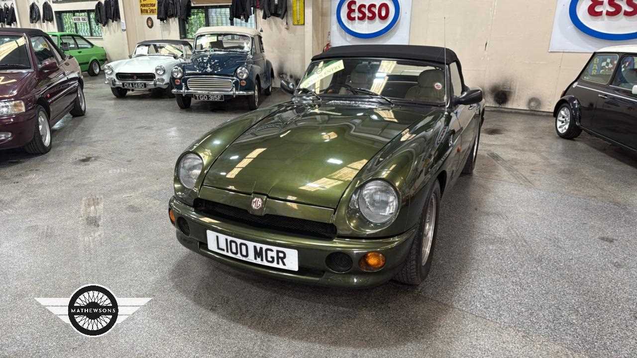 Lot 892 - 1995 ROVER RV8