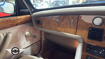 Lot 892 - 1995 ROVER RV8