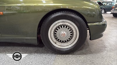 Lot 892 - 1995 ROVER RV8